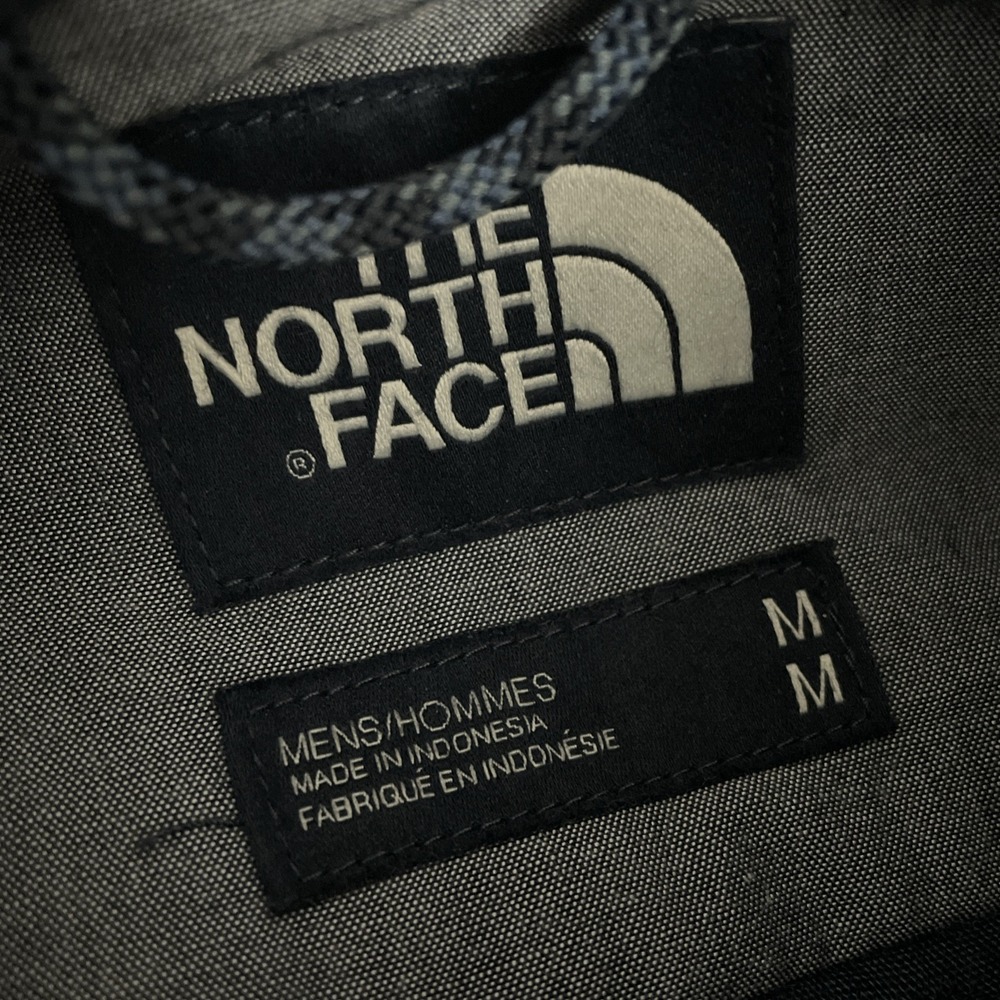 The North Face Men's Medium Blue Camo Print Long Sleeve Button Up Collared Shirt - Picture 5 of 10